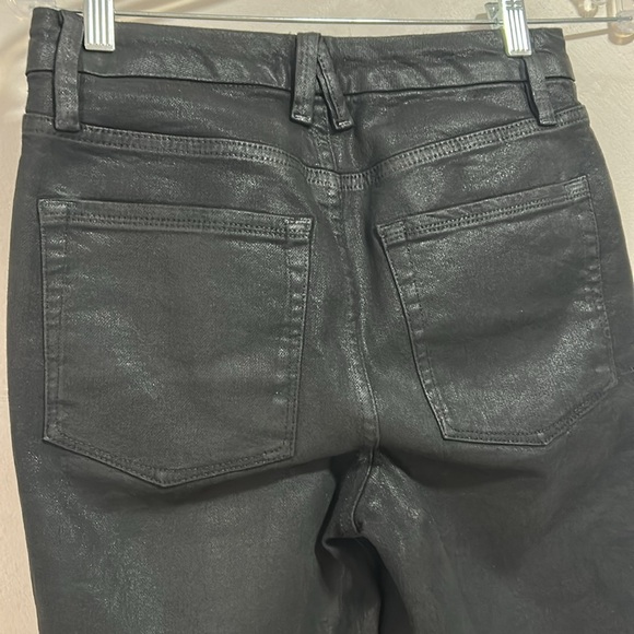 GOOD AMERICAN Good Classic Coated Straight Leg Jeans Size 4/27 - Picture 8 of 9